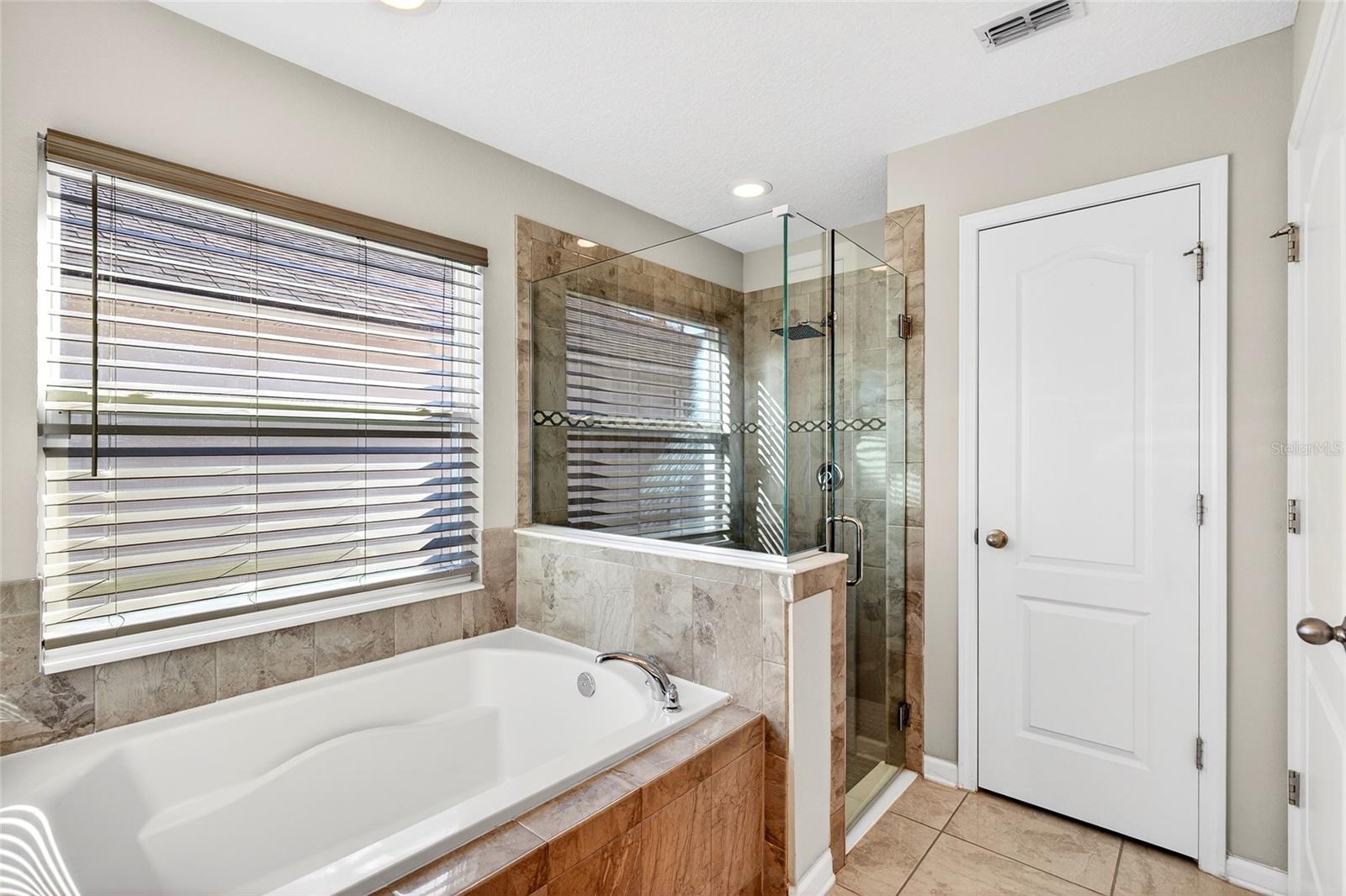 GRAND LNDGS-PH 38 - Residential