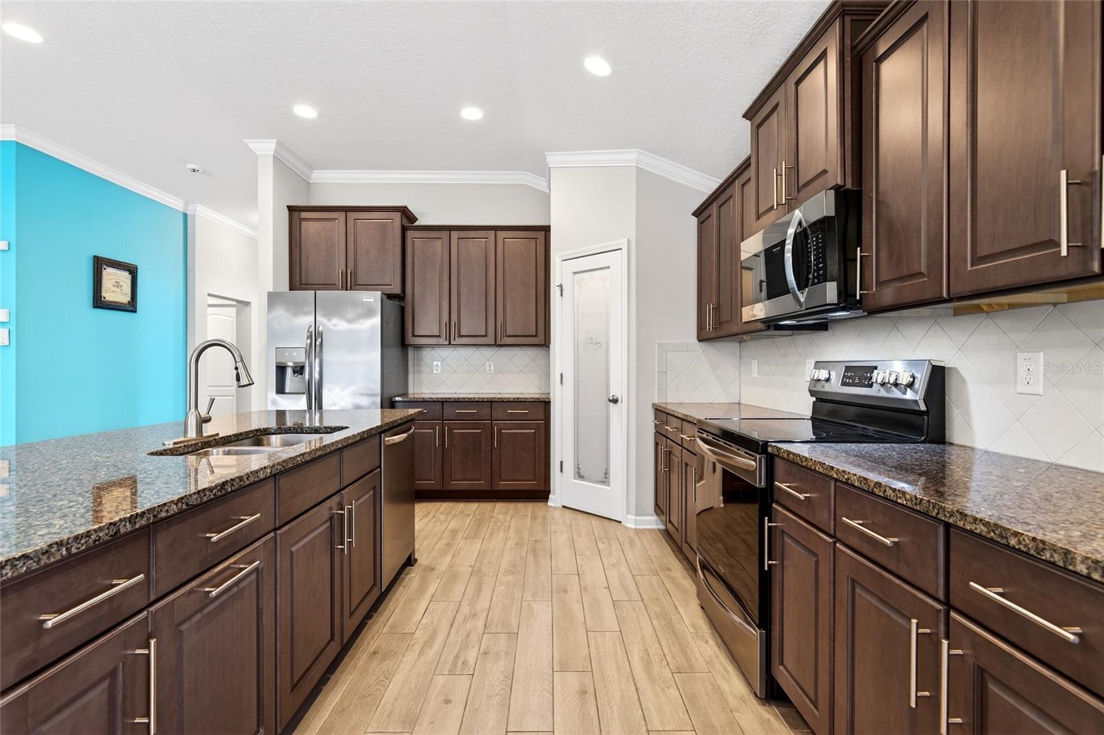 GRAND LNDGS-PH 38 - Residential