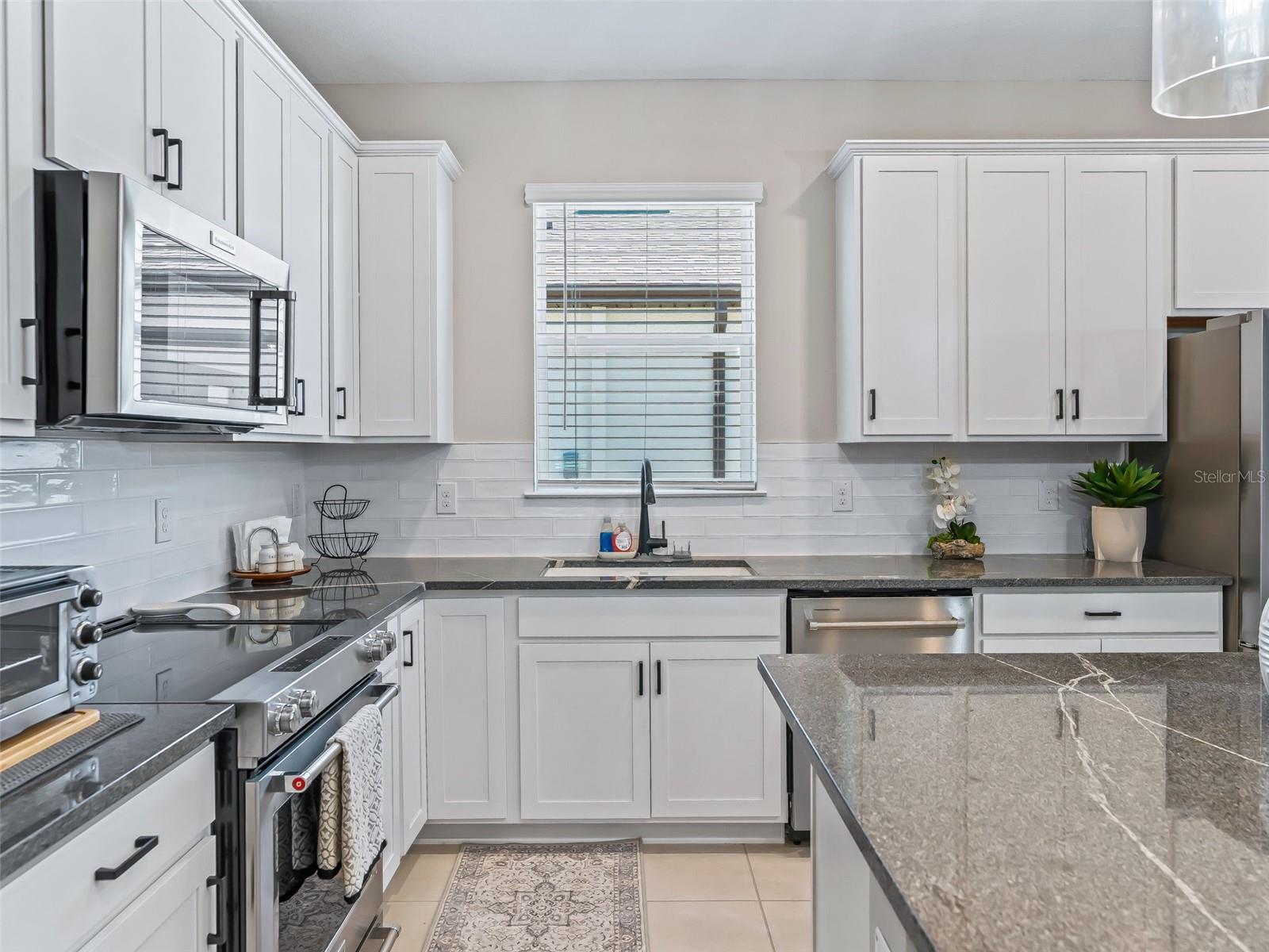 STONE CREEK, STONE CRK - Residential