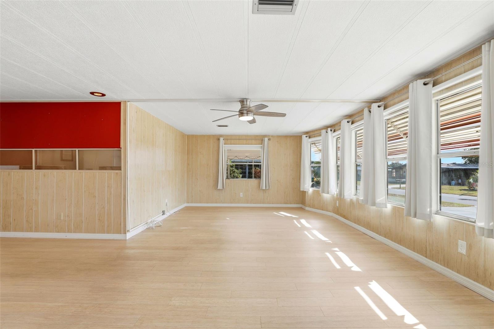 TAVARES LAKE FRANCES ESTATES - Residential