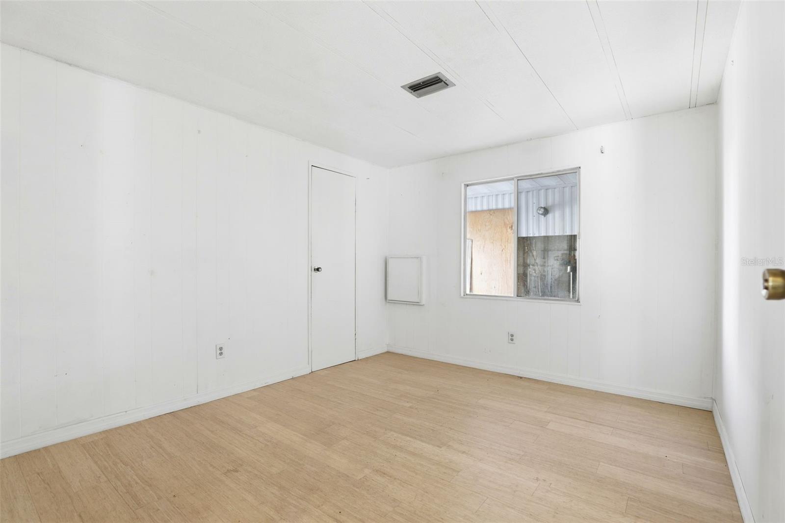 TAVARES LAKE FRANCES ESTATES - Residential