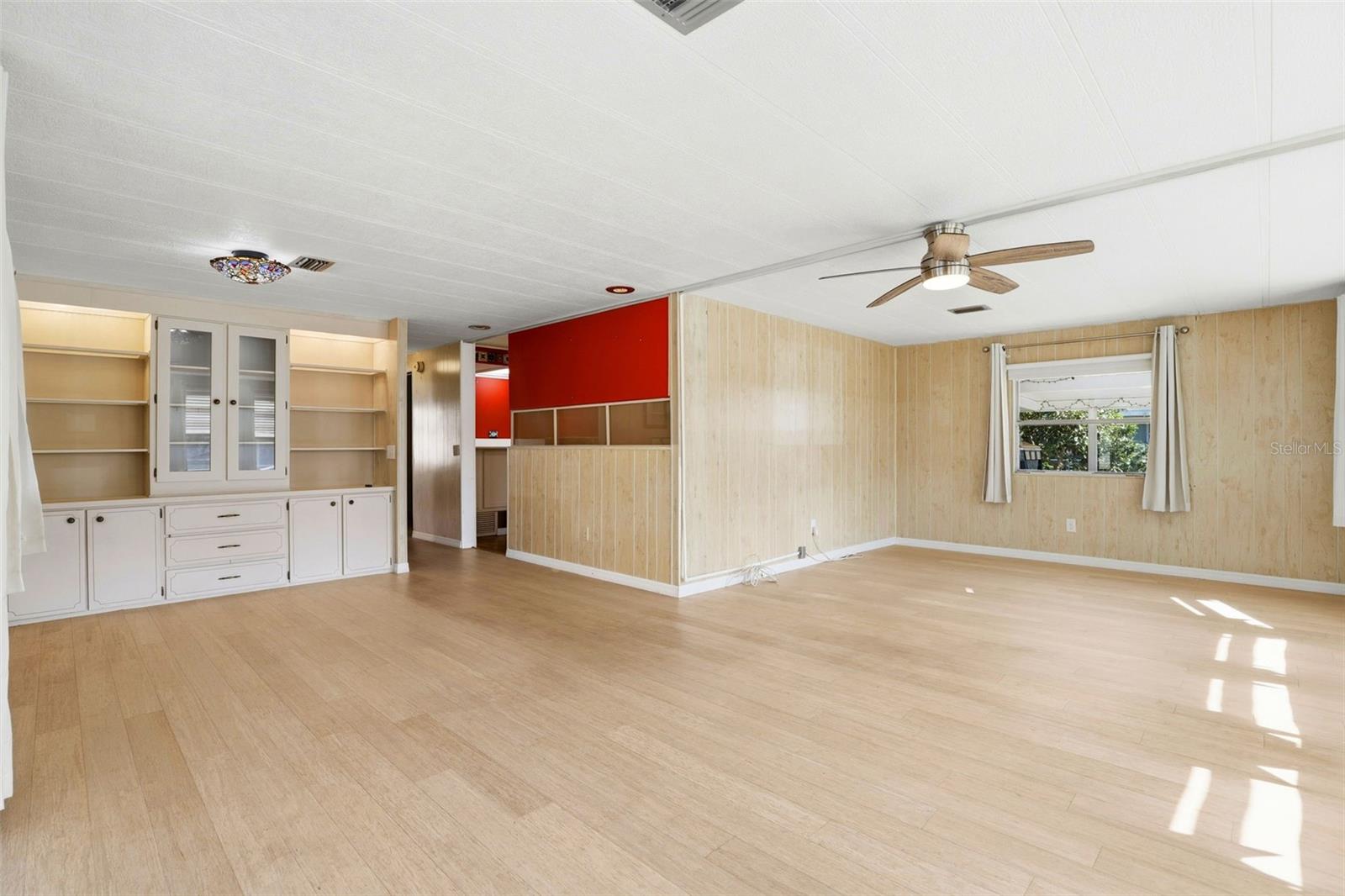 TAVARES LAKE FRANCES ESTATES - Residential