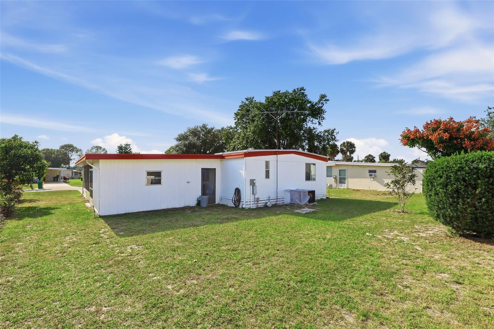 TAVARES LAKE FRANCES ESTATES - Residential