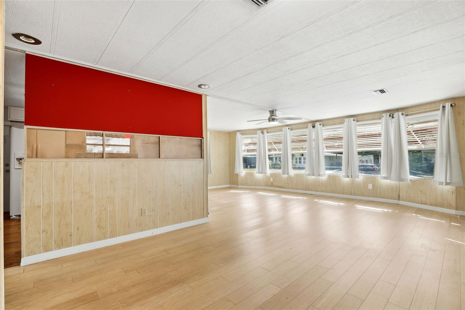 TAVARES LAKE FRANCES ESTATES - Residential