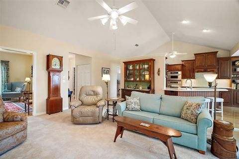 Tiny photo for 809 Northside Drive, Mount Dora, FL 32757 (MLS # G5103479)