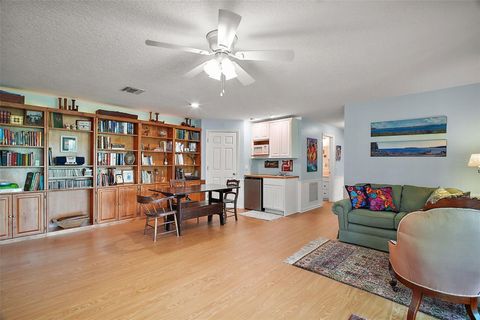 Tiny photo for 809 Northside Drive, Mount Dora, FL 32757 (MLS # G5103479)