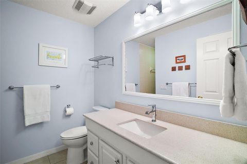 Tiny photo for 809 Northside Drive, Mount Dora, FL 32757 (MLS # G5103479)