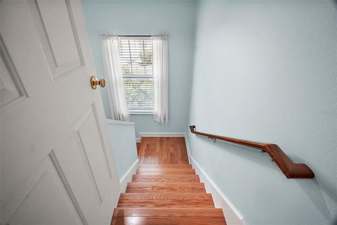 Tiny photo for 809 Northside Drive, Mount Dora, FL 32757 (MLS # G5103479)