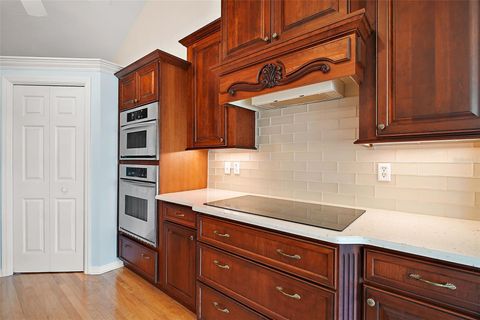 Tiny photo for 809 Northside Drive, Mount Dora, FL 32757 (MLS # G5103479)