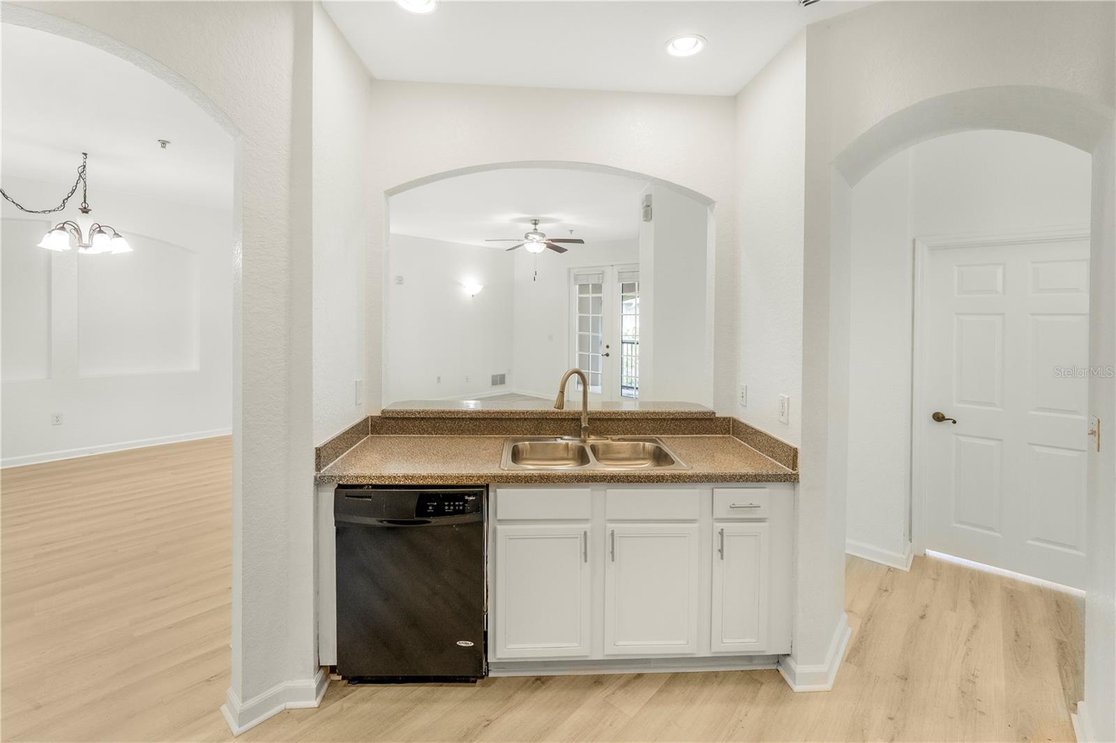 FLORA RIDGE CONDO PH 1 BLDG 1 - Residential