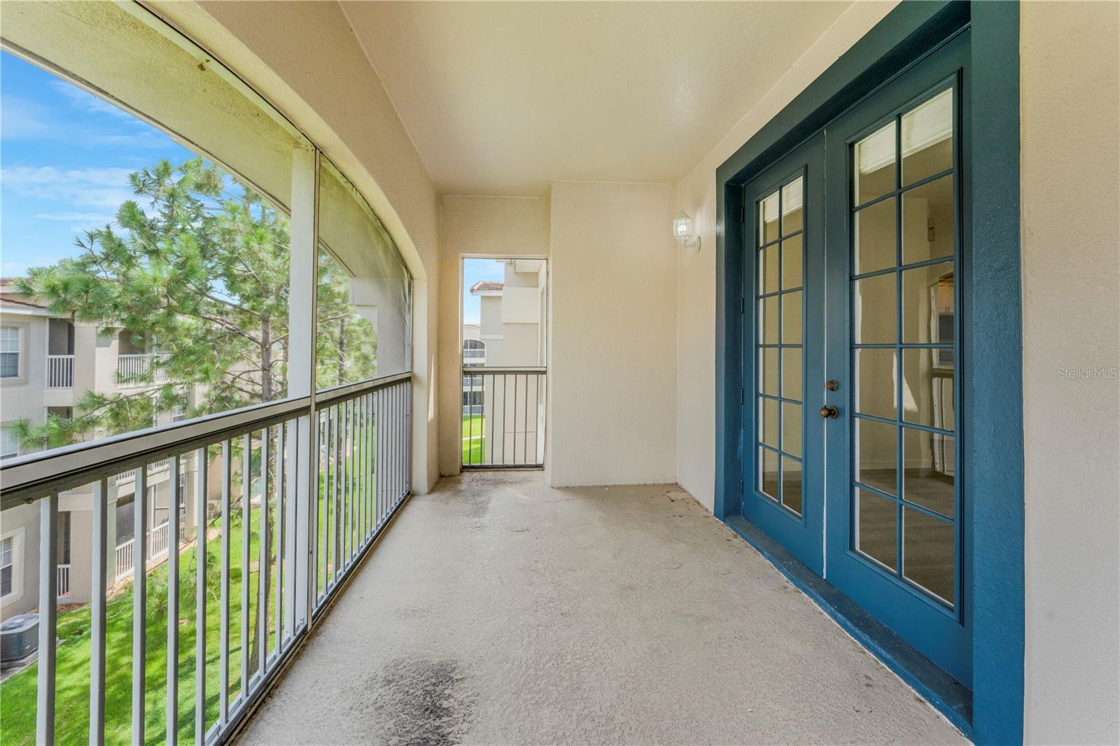 FLORA RIDGE CONDO PH 1 BLDG 1 - Residential