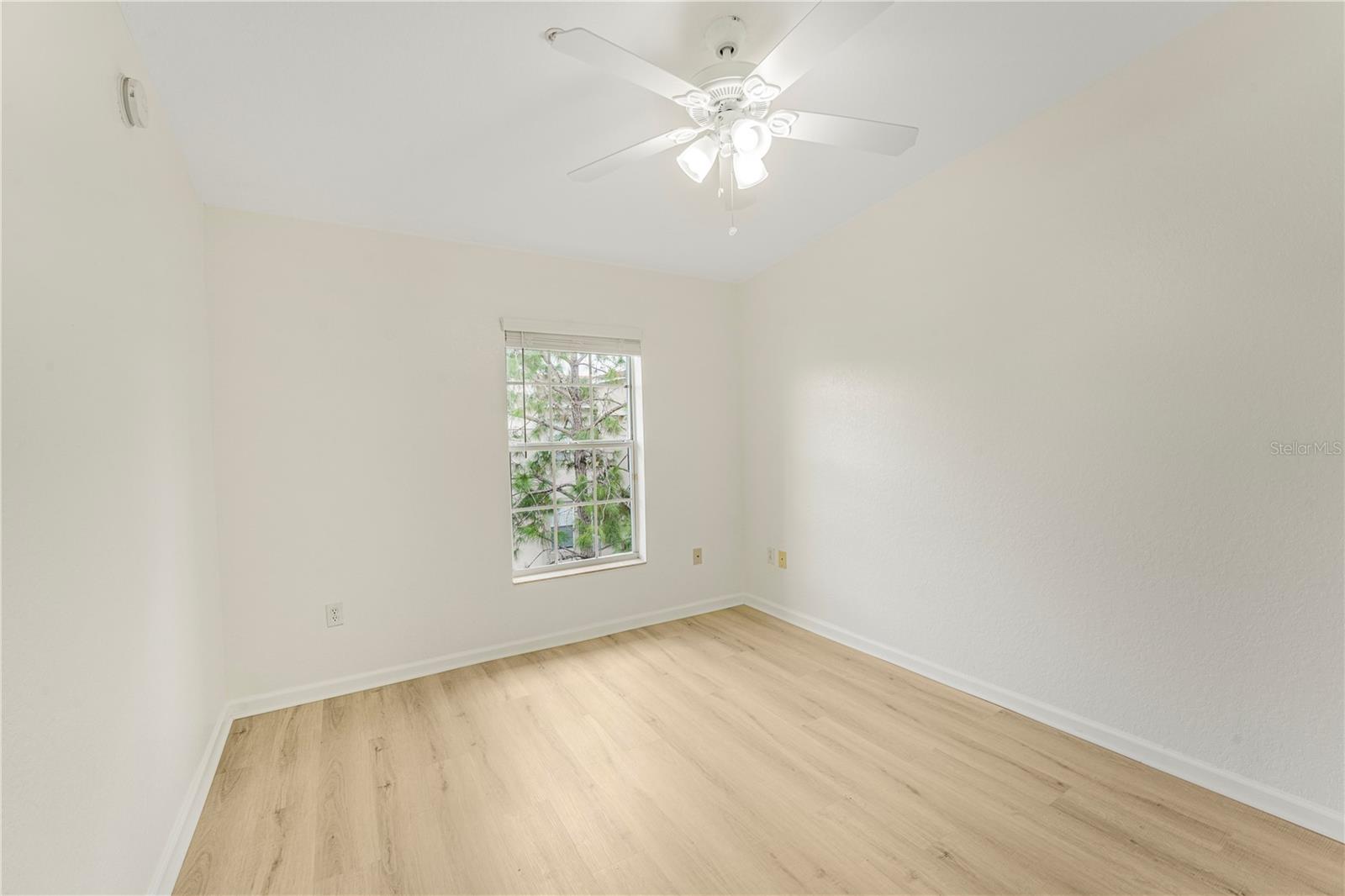 FLORA RIDGE CONDO PH 1 BLDG 1 - Residential