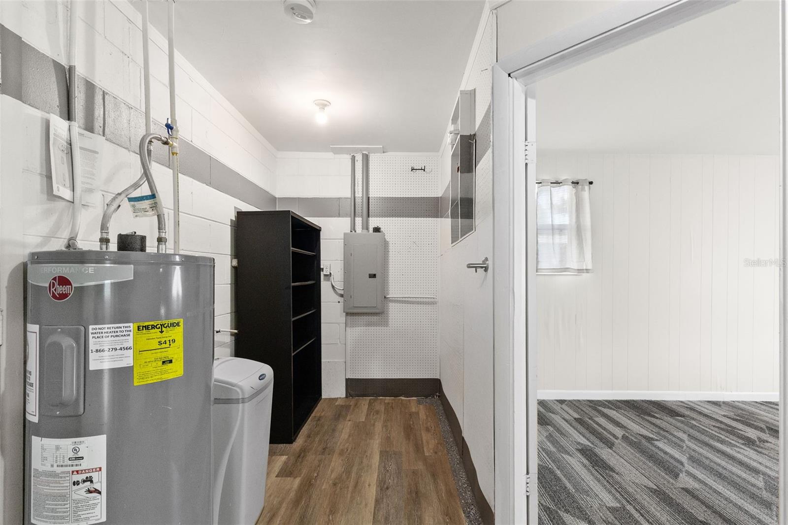 TAMPA DOWNS HEIGHTS - Residential