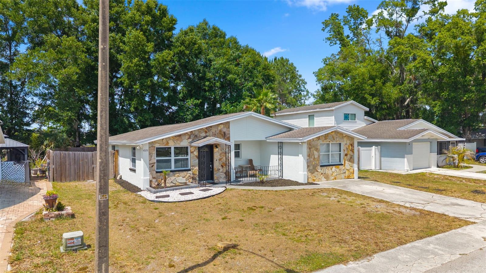 TAMPA DOWNS HEIGHTS - Residential