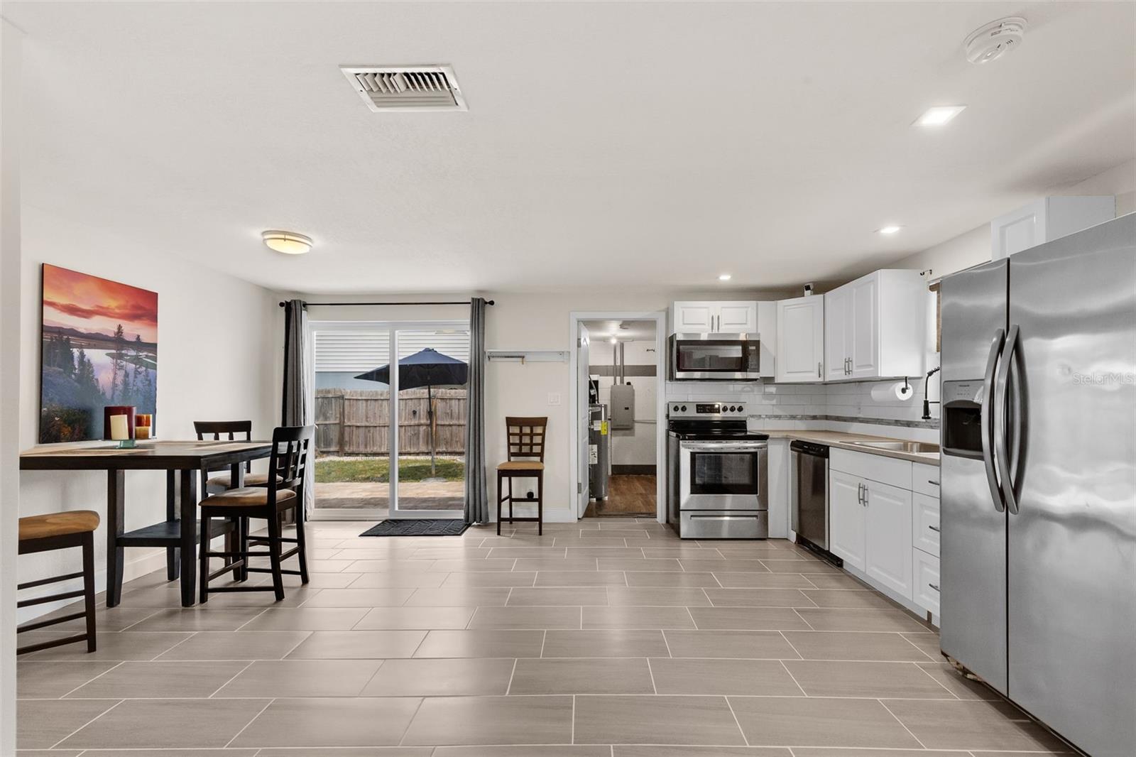 TAMPA DOWNS HEIGHTS - Residential