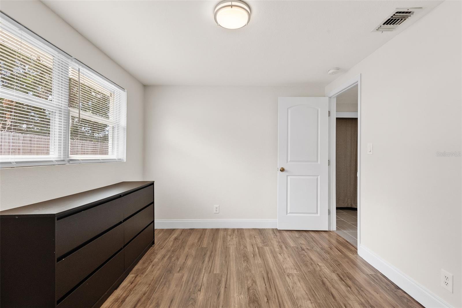 TAMPA DOWNS HEIGHTS - Residential