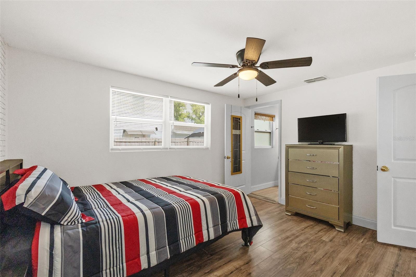 TAMPA DOWNS HEIGHTS - Residential