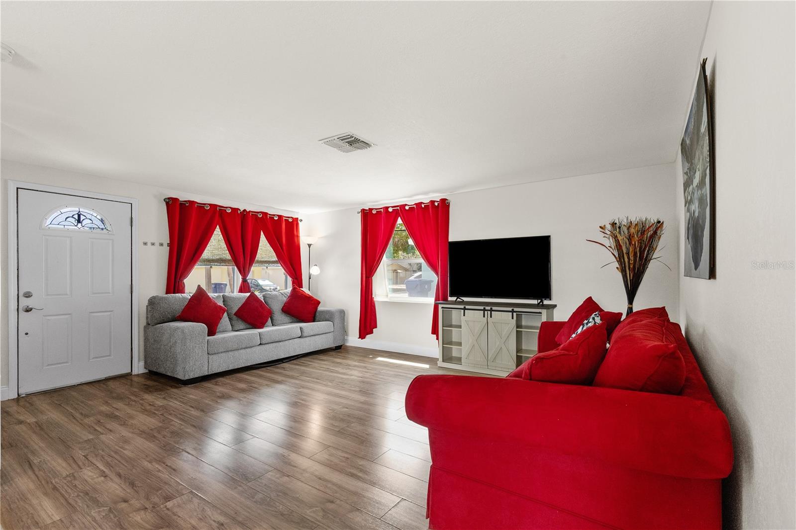 4928 STEEL DUST LANE