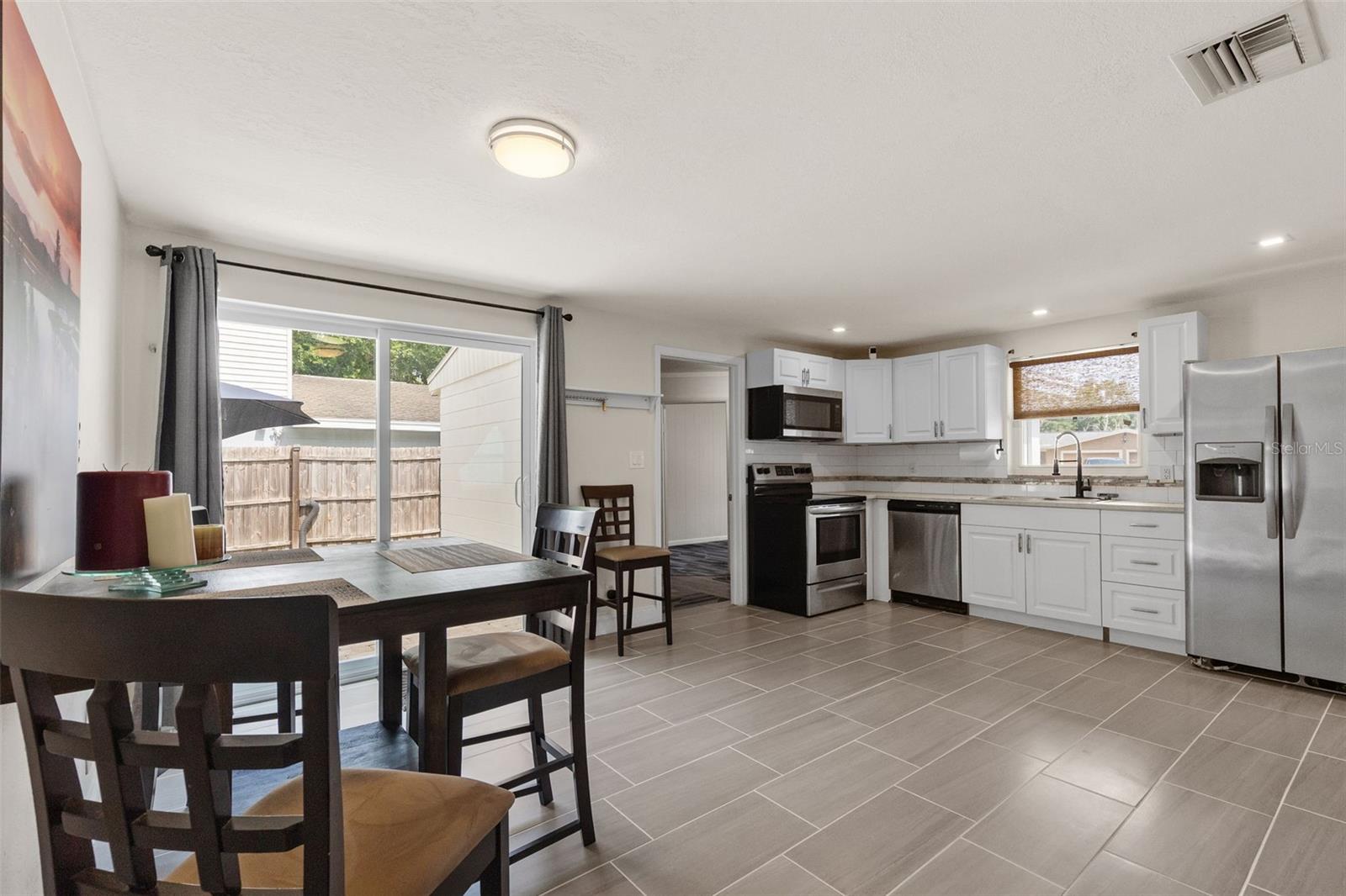 TAMPA DOWNS HEIGHTS - Residential