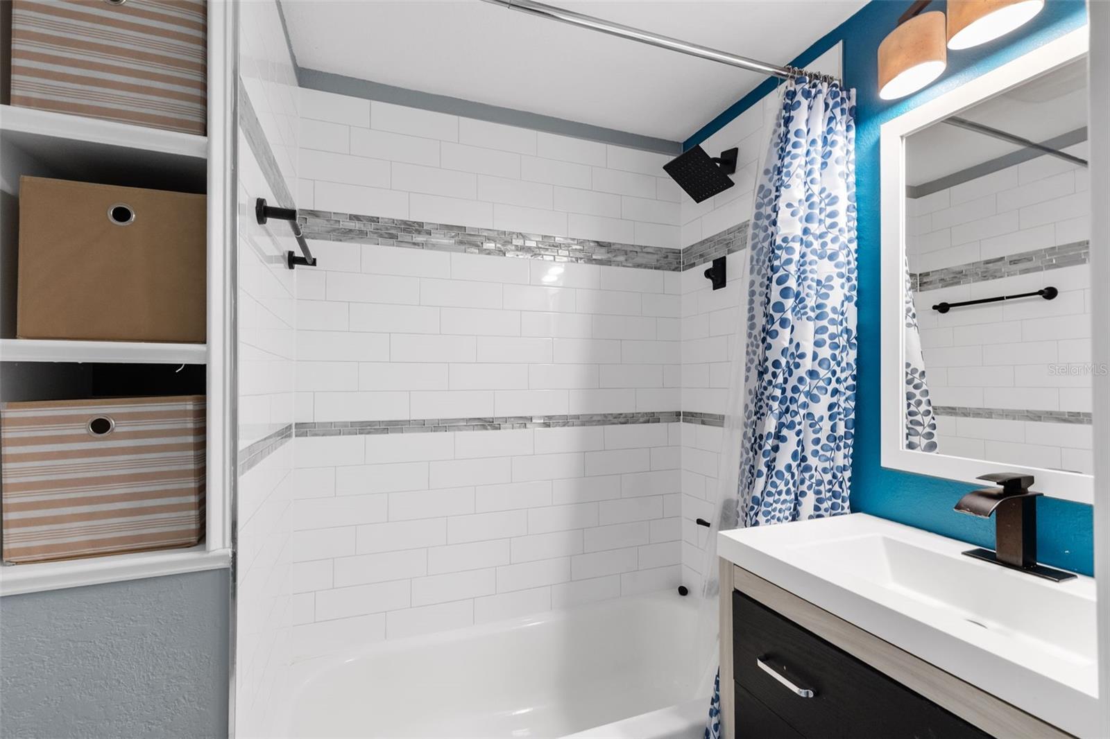 TAMPA DOWNS HEIGHTS - Residential