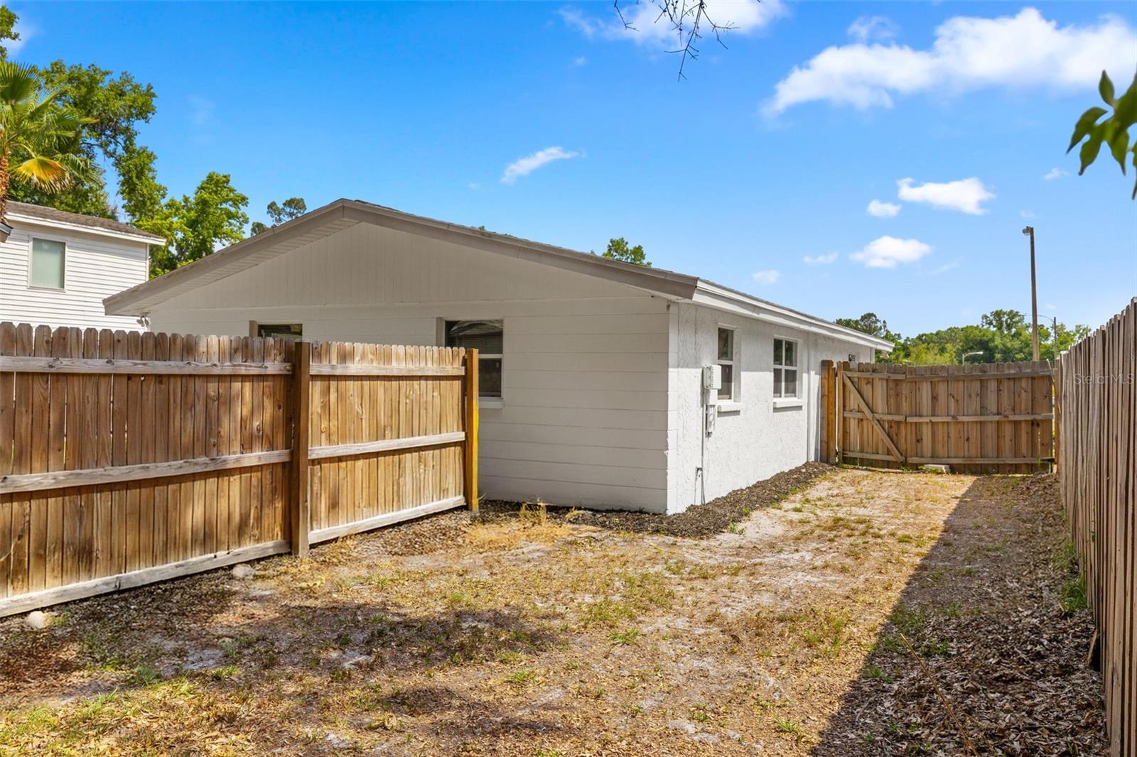 TAMPA DOWNS HEIGHTS - Residential