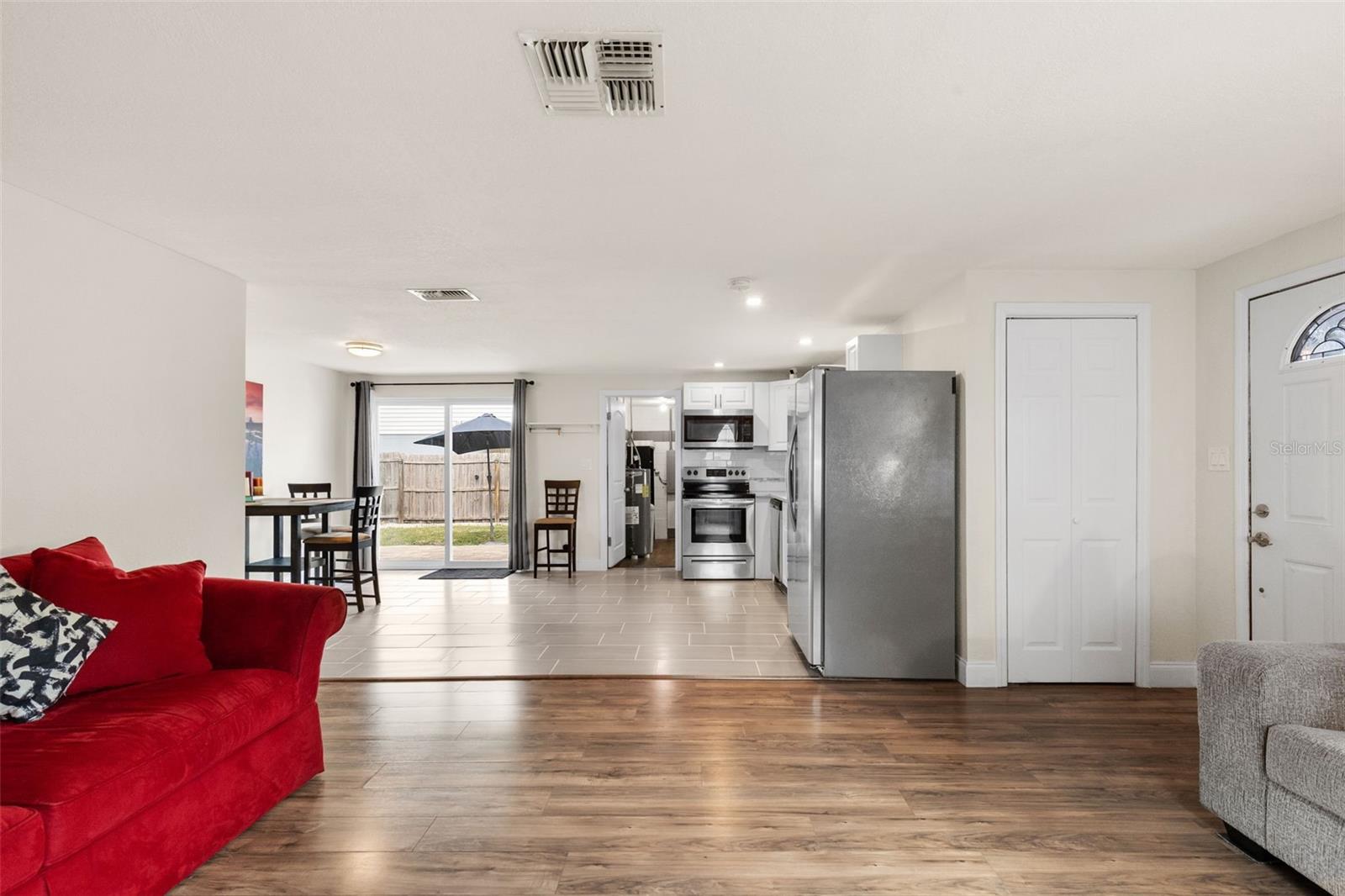 TAMPA DOWNS HEIGHTS - Residential