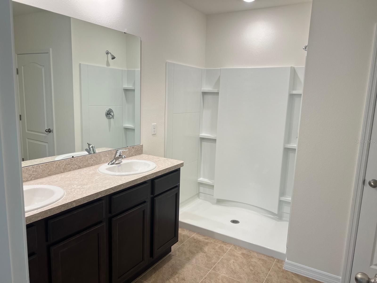 CYPRESS PARK ESTATES - Residential Lease