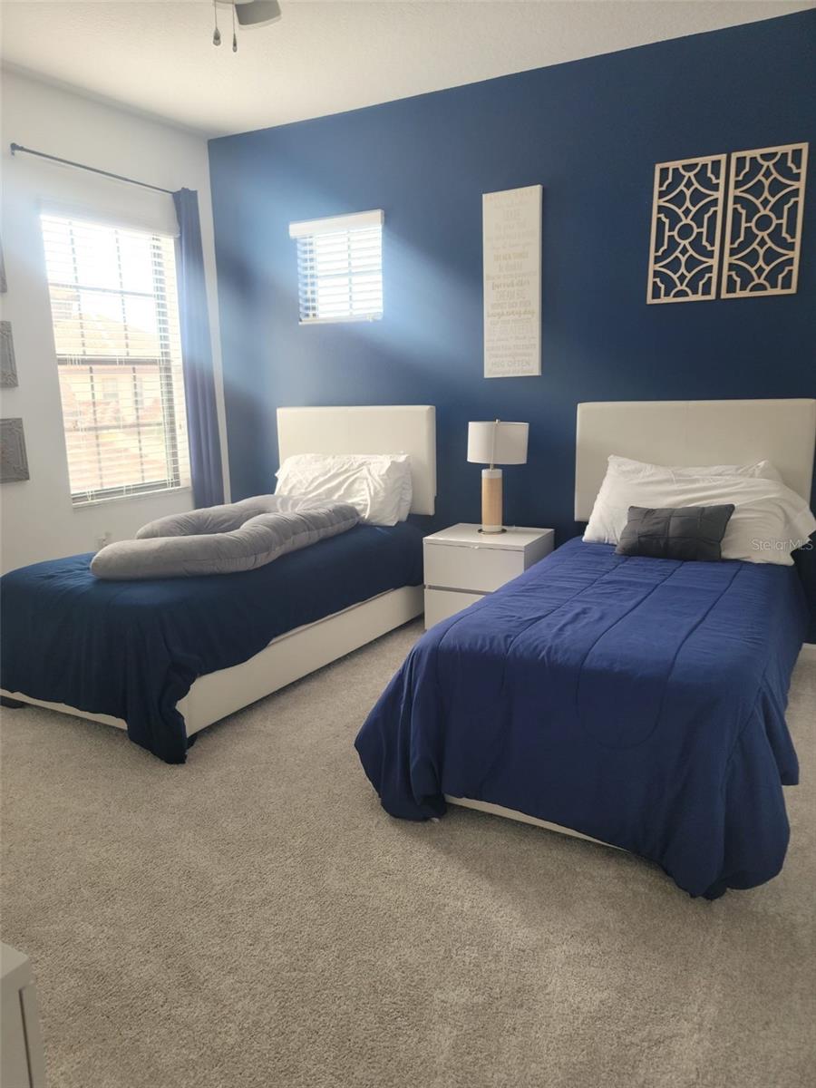 VERANDA PALMS PH 2A - Residential Lease