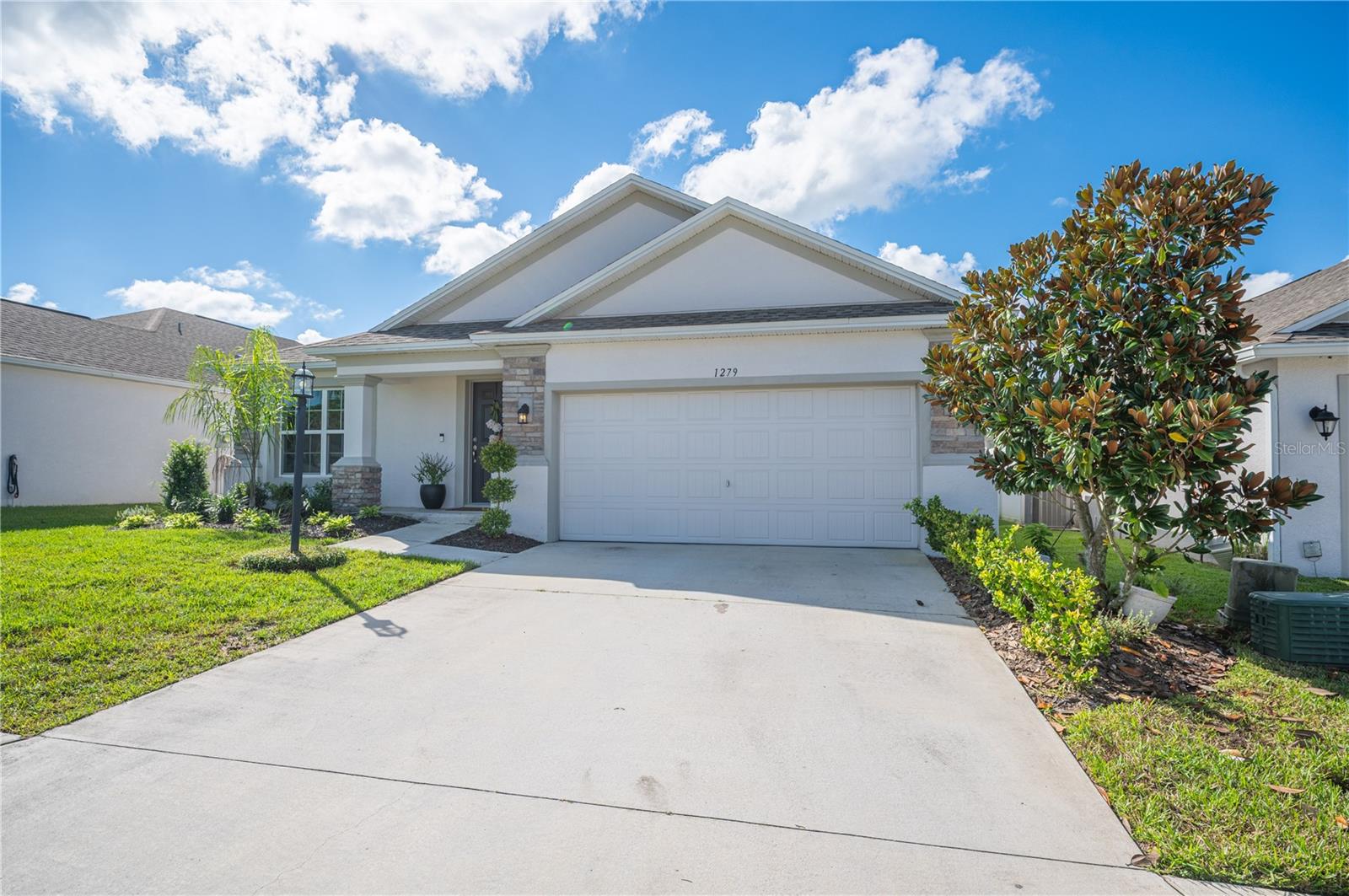 1279 PINTAIL PLACE