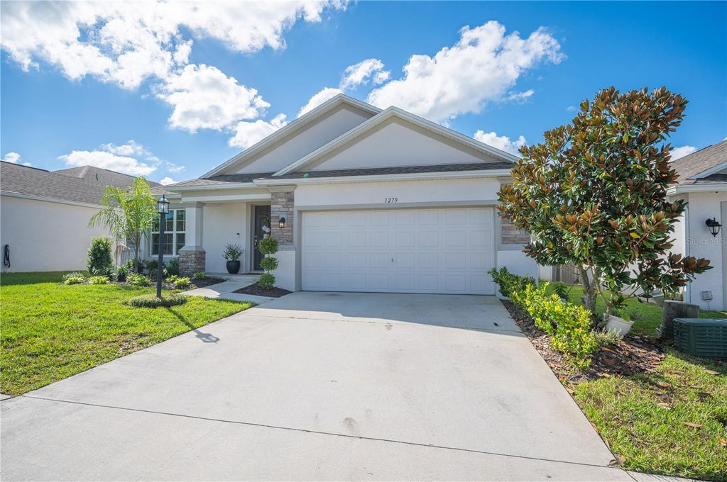 Photo of 1279 Pintail Place, Lakeland, FL 33813 (MLS # L4965624)