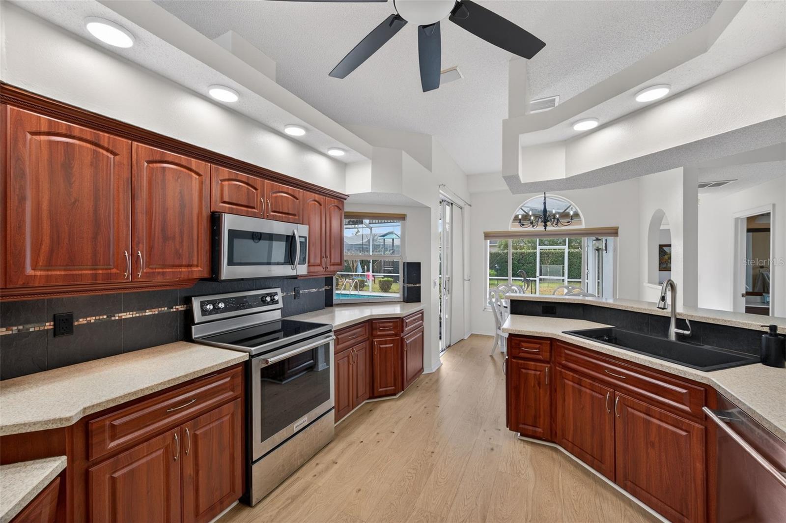 PRISTINE PLACE PH 1 - Residential