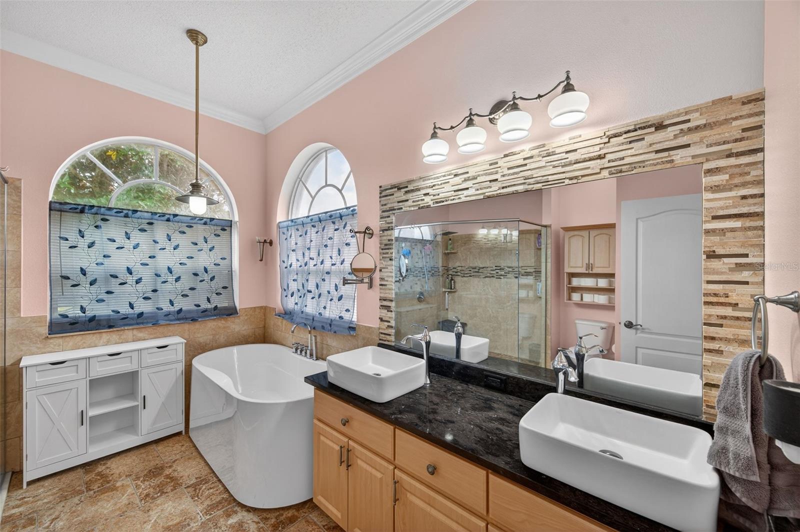 PRISTINE PLACE PH 1 - Residential