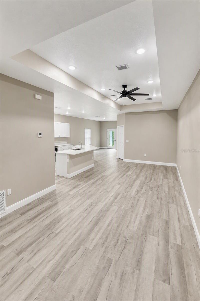 1214 CRESCENT STREET