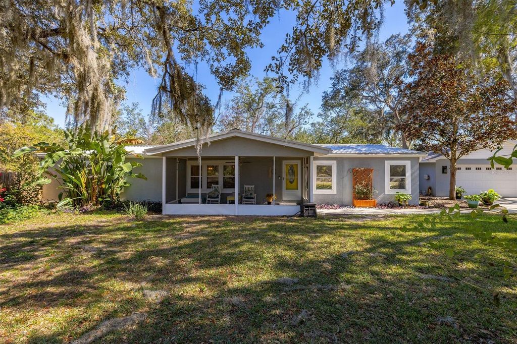 Photo of 204 Doe Drive, Davenport, FL 33837 (MLS # S5142940)