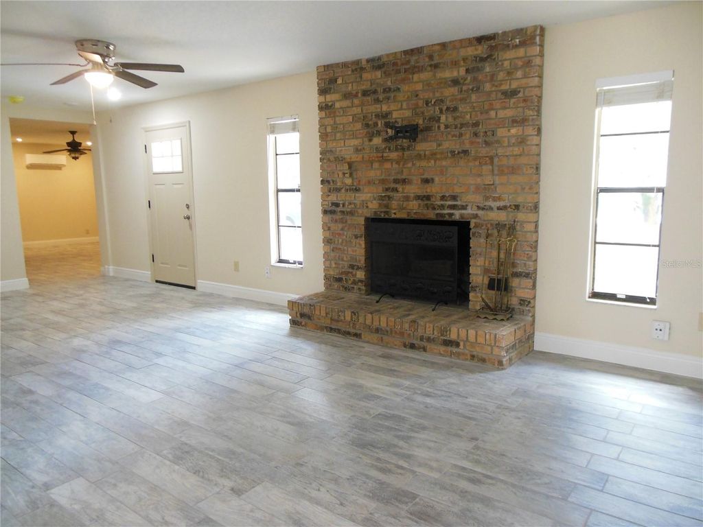 Photo of 231 Alta Vista Street, Debary, FL 32713 (MLS # V4948339)