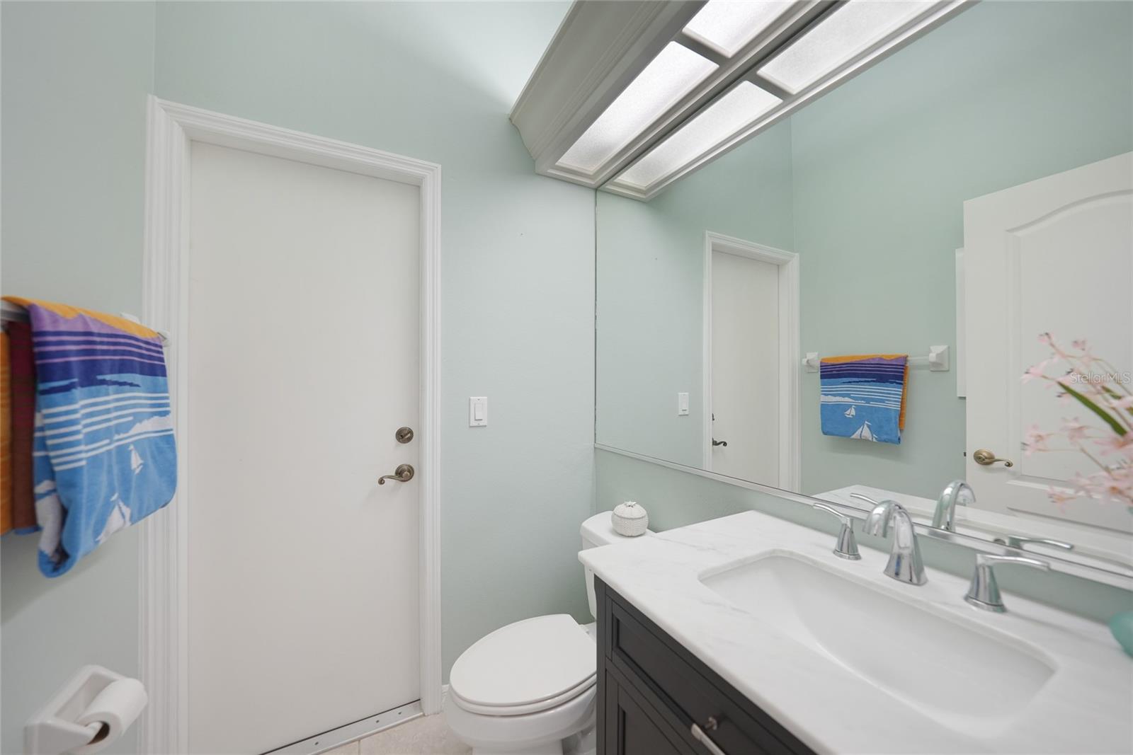 THE LAKES OF JACARANDA UNIT 5 - Residential