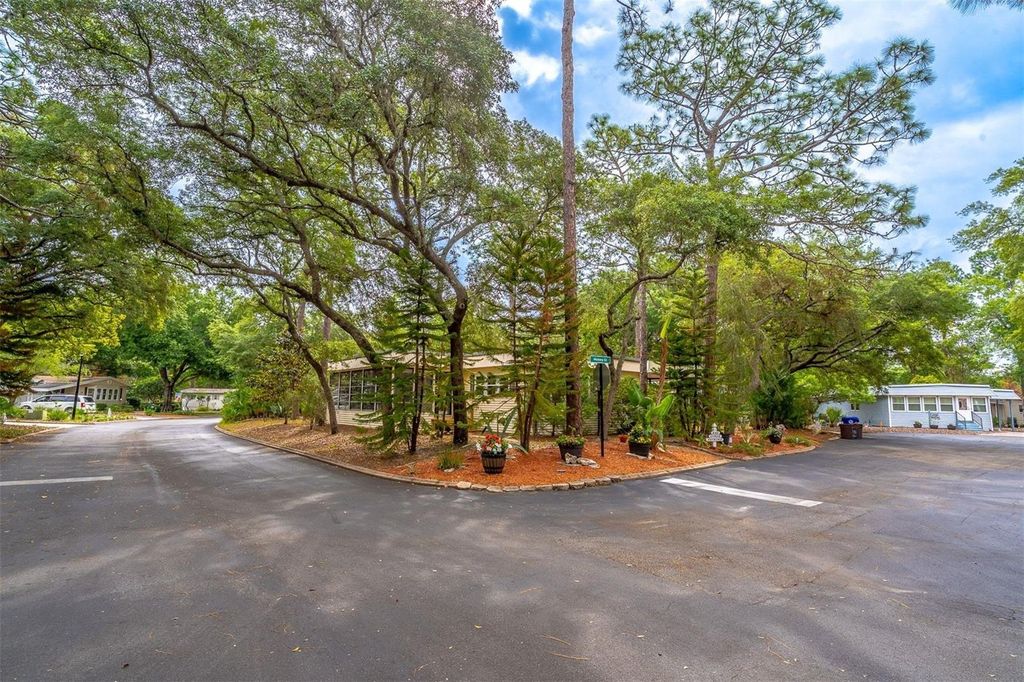Photo of 532 Hickory Court, Lake Mary, FL 32746 (MLS # O6398467)