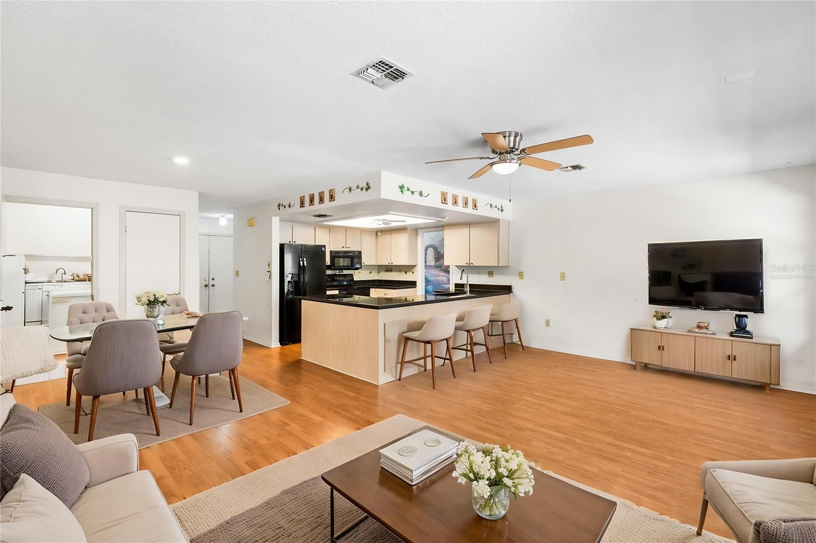 SPRING HILL - Residential