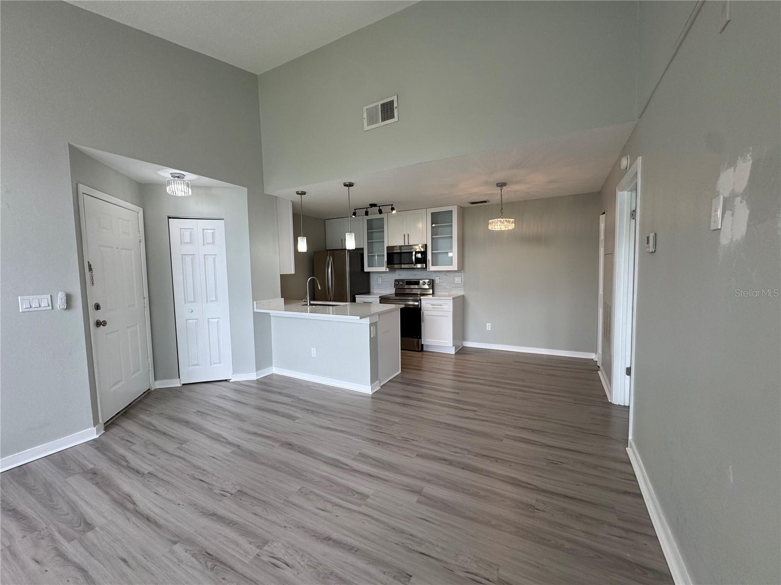 REGENCY PARK AT LAKE MARY A CONDO - Residential Lease