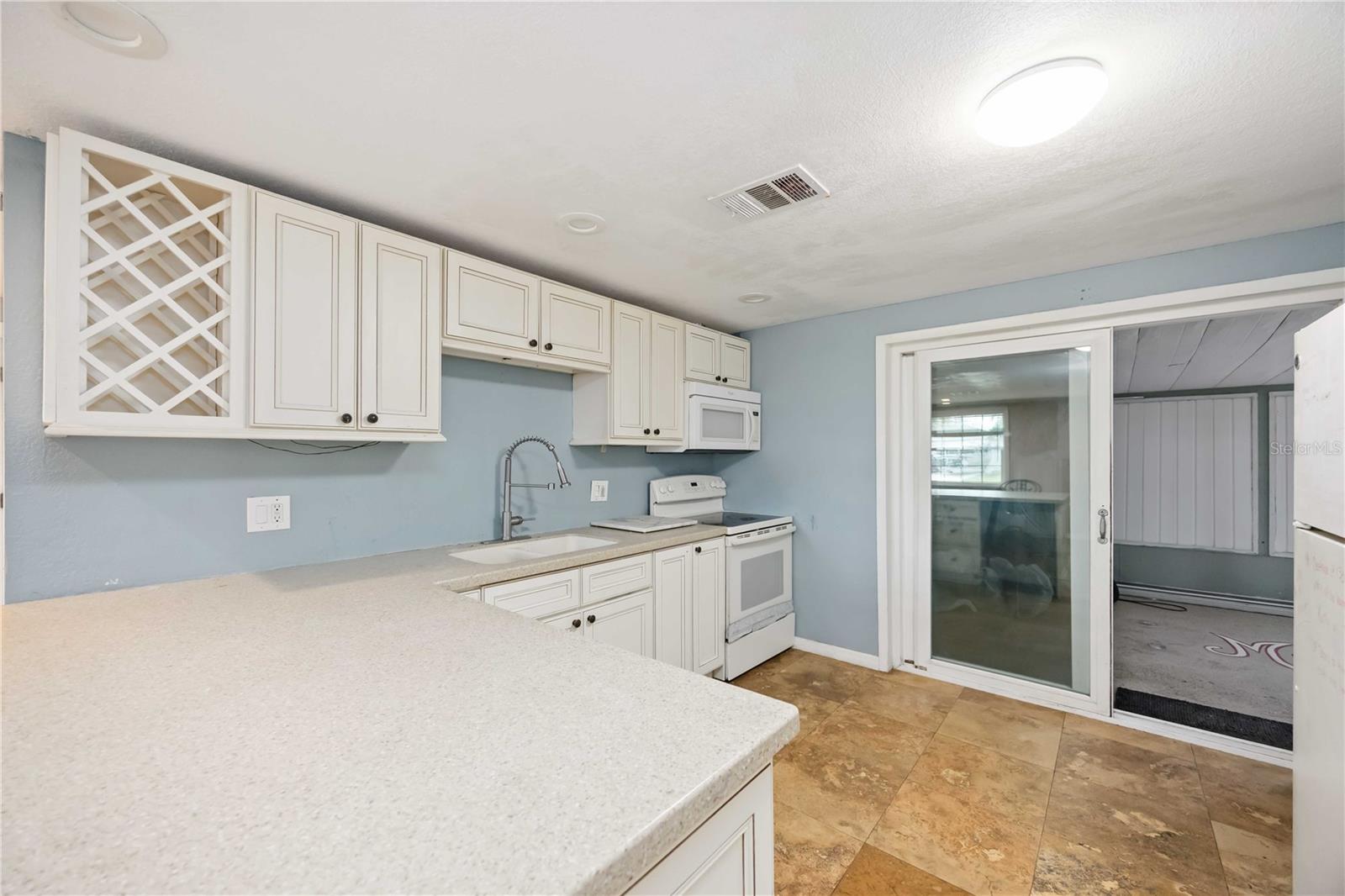 GROVE CITY TERRACE - Residential