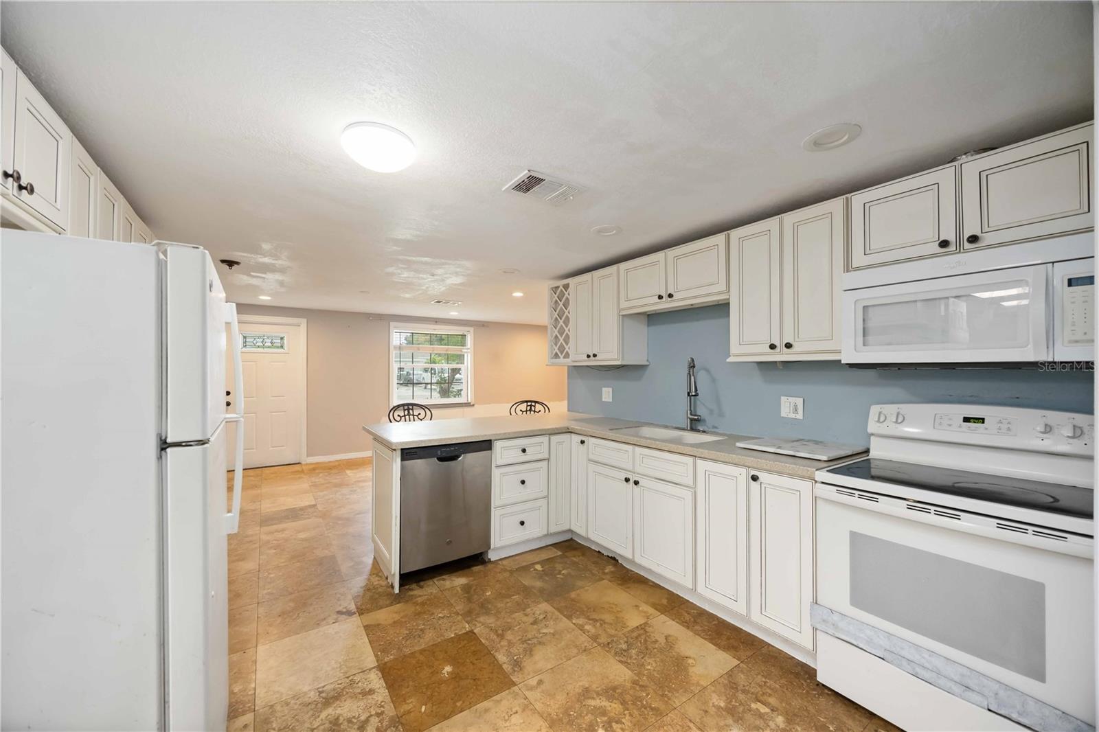 GROVE CITY TERRACE - Residential