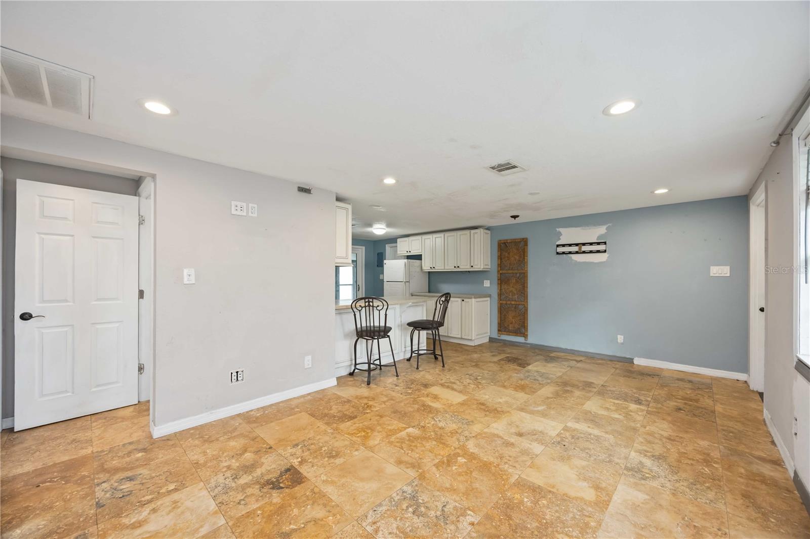 GROVE CITY TERRACE - Residential