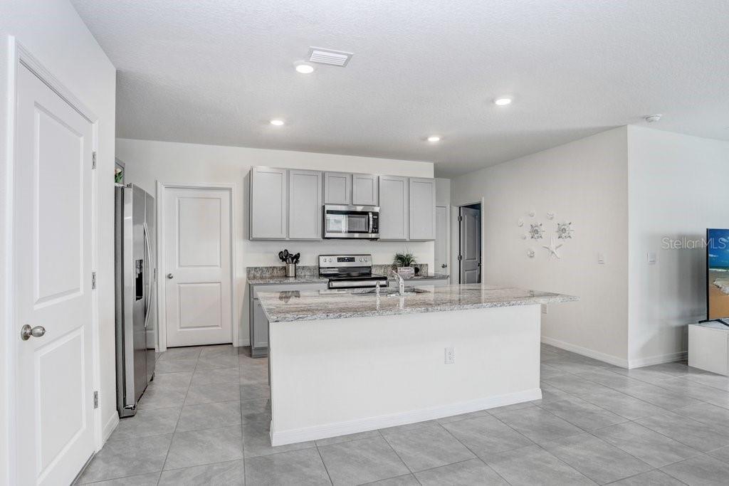 EPPERSON RANCH - Residential