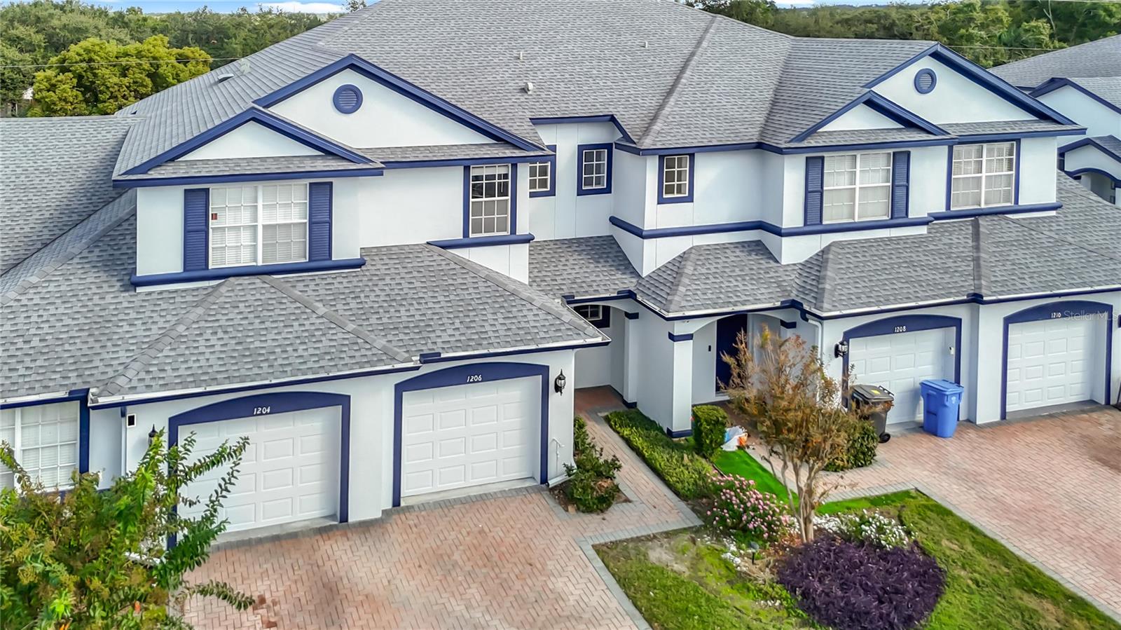 SUMMER GATE TWNHMS - Residential