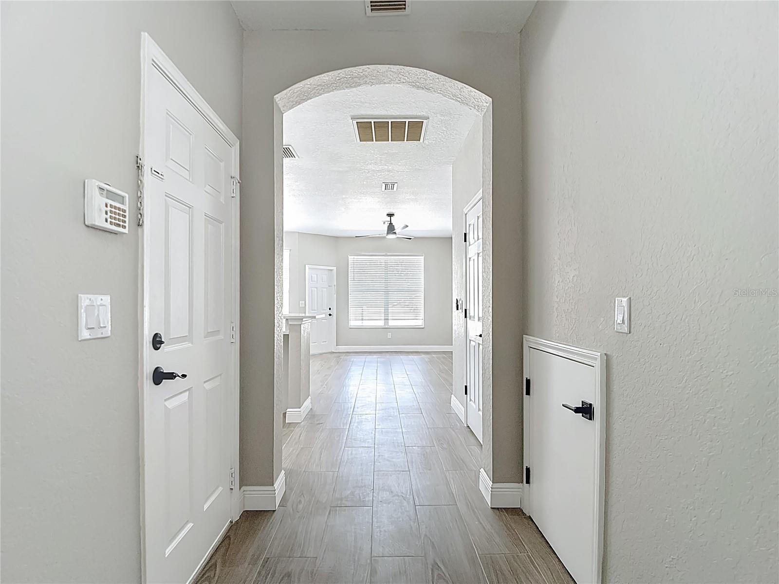 SUMMER GATE TWNHMS - Residential