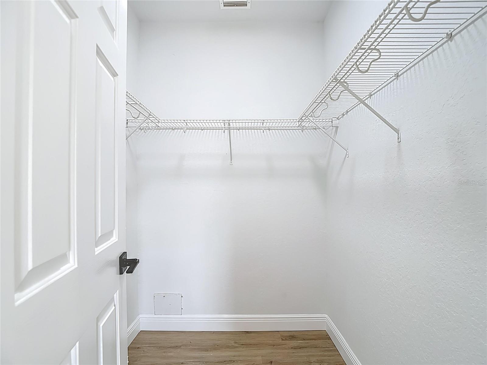 SUMMER GATE TWNHMS - Residential