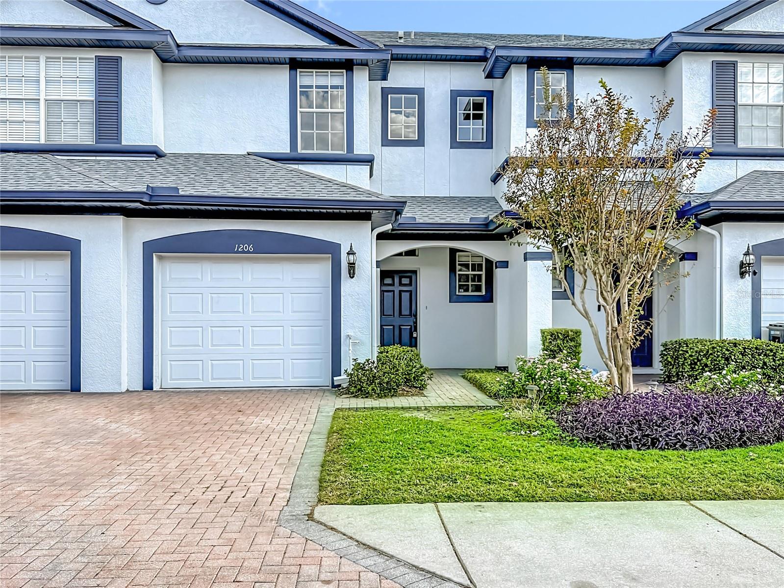 SUMMER GATE TWNHMS - Residential