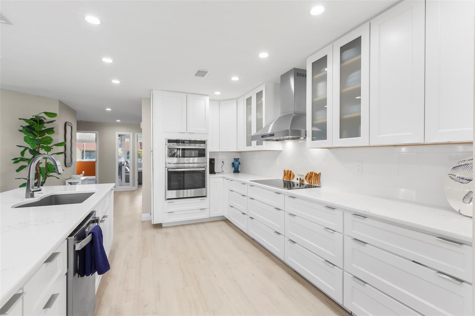 CURLEW LANDINGS - Residential