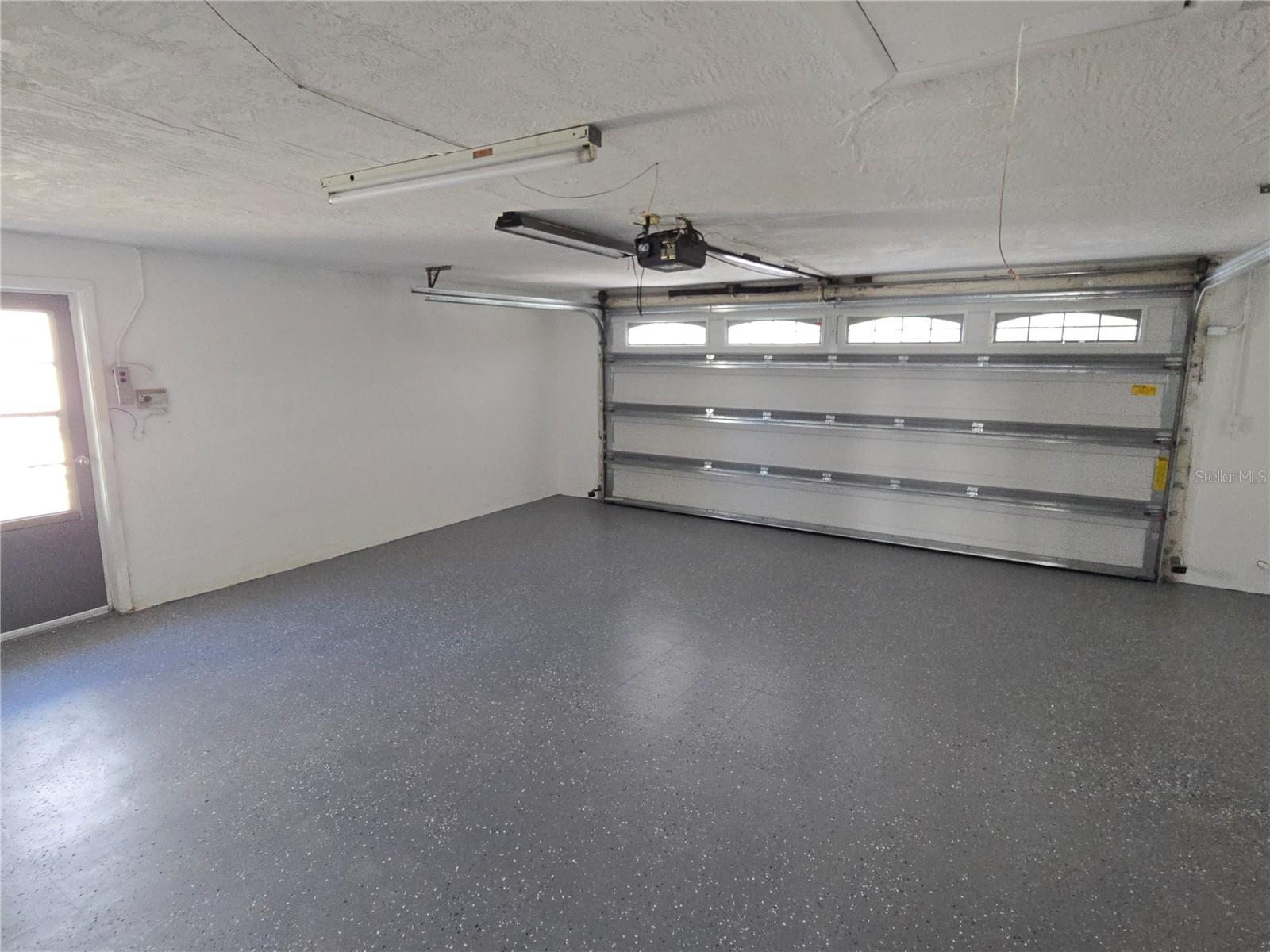 EMBASSY HILLS - Residential