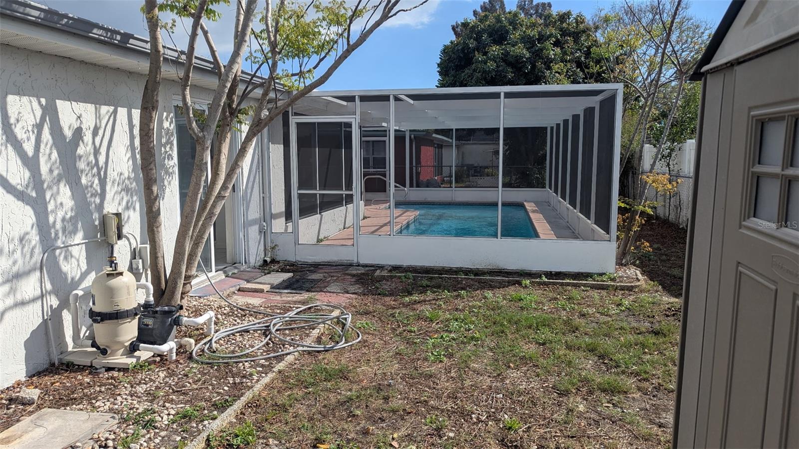 EMBASSY HILLS - Residential